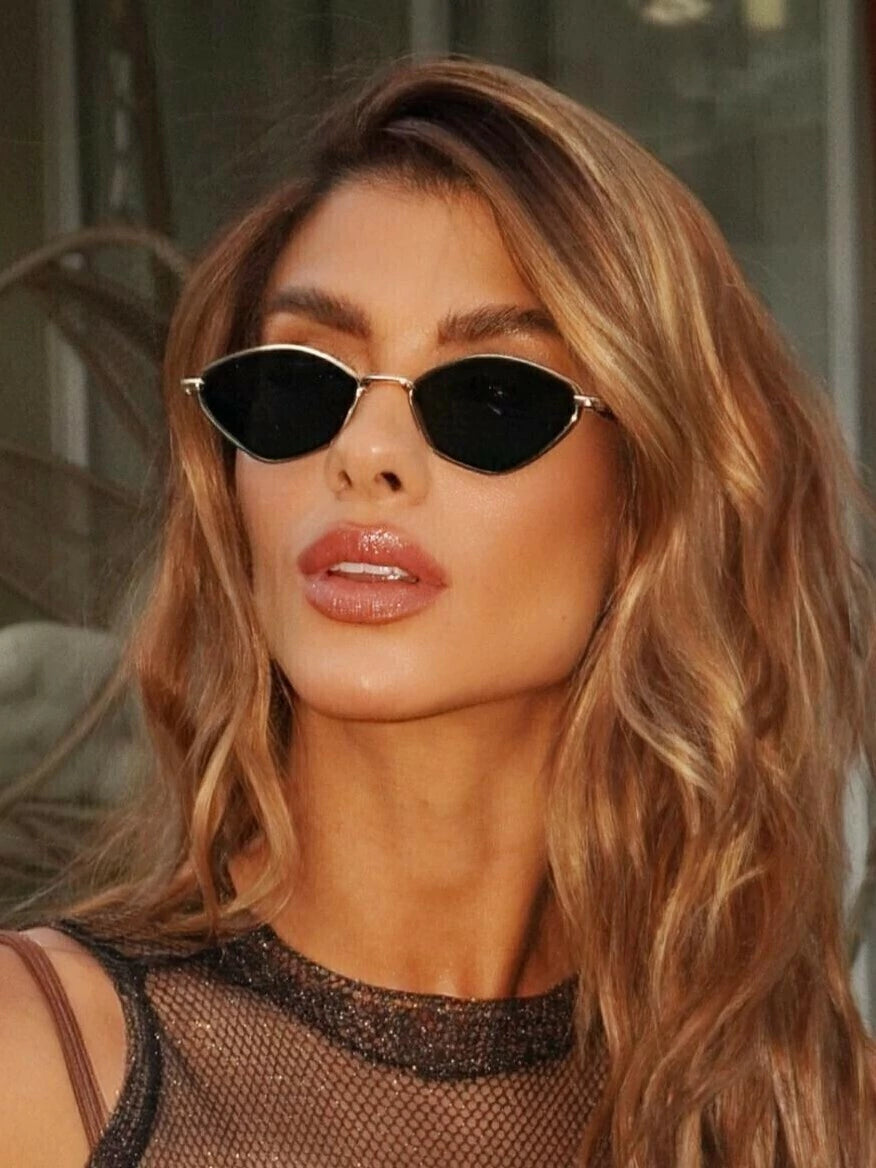 Óculos de Sol Blogueira Isa 3.0 - Preto Dourado - Metal