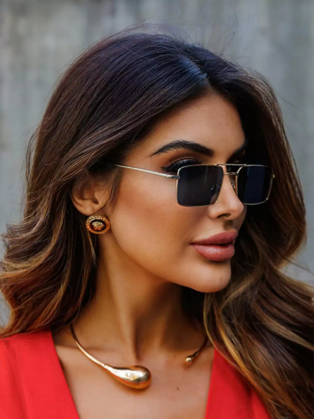 Óculos de Sol Retangular Hawai - Preto Dourado - Metal