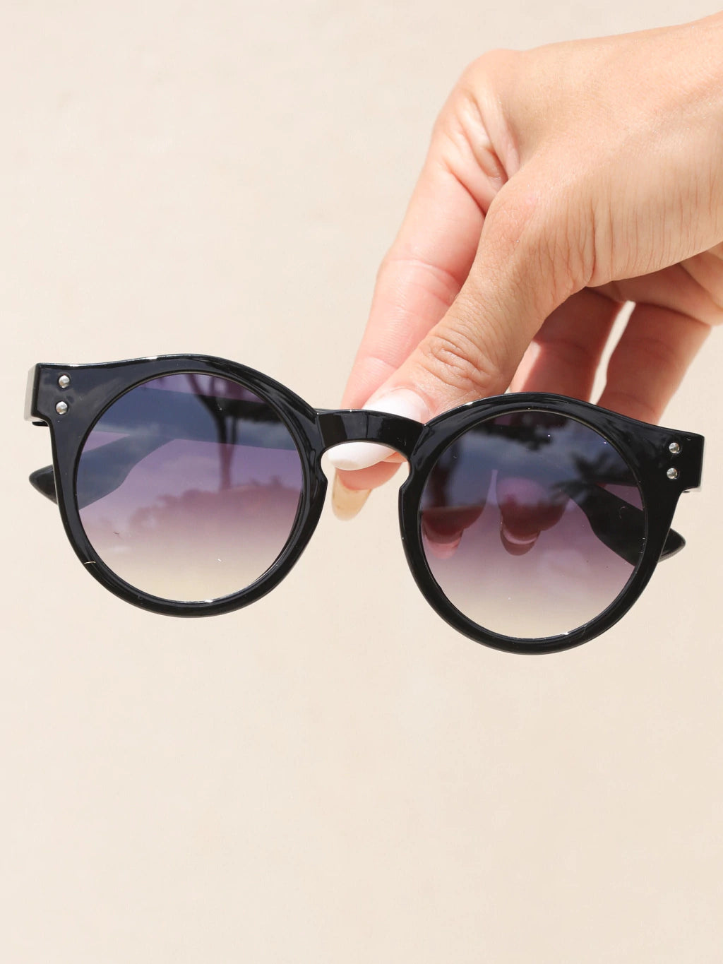 Óculos de Sol Redondo Tyler 2.0 - Preto Degradê - Acetato.