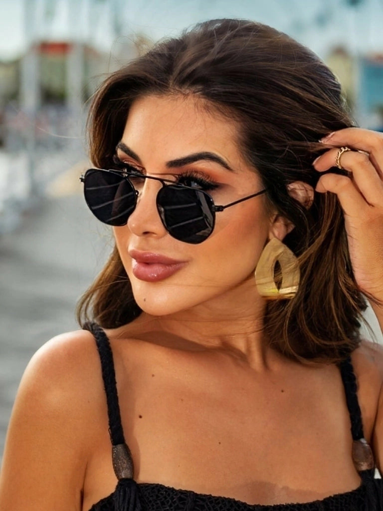 Óculos de Sol Clássico Hexagonal Ásia - Preto - Metal