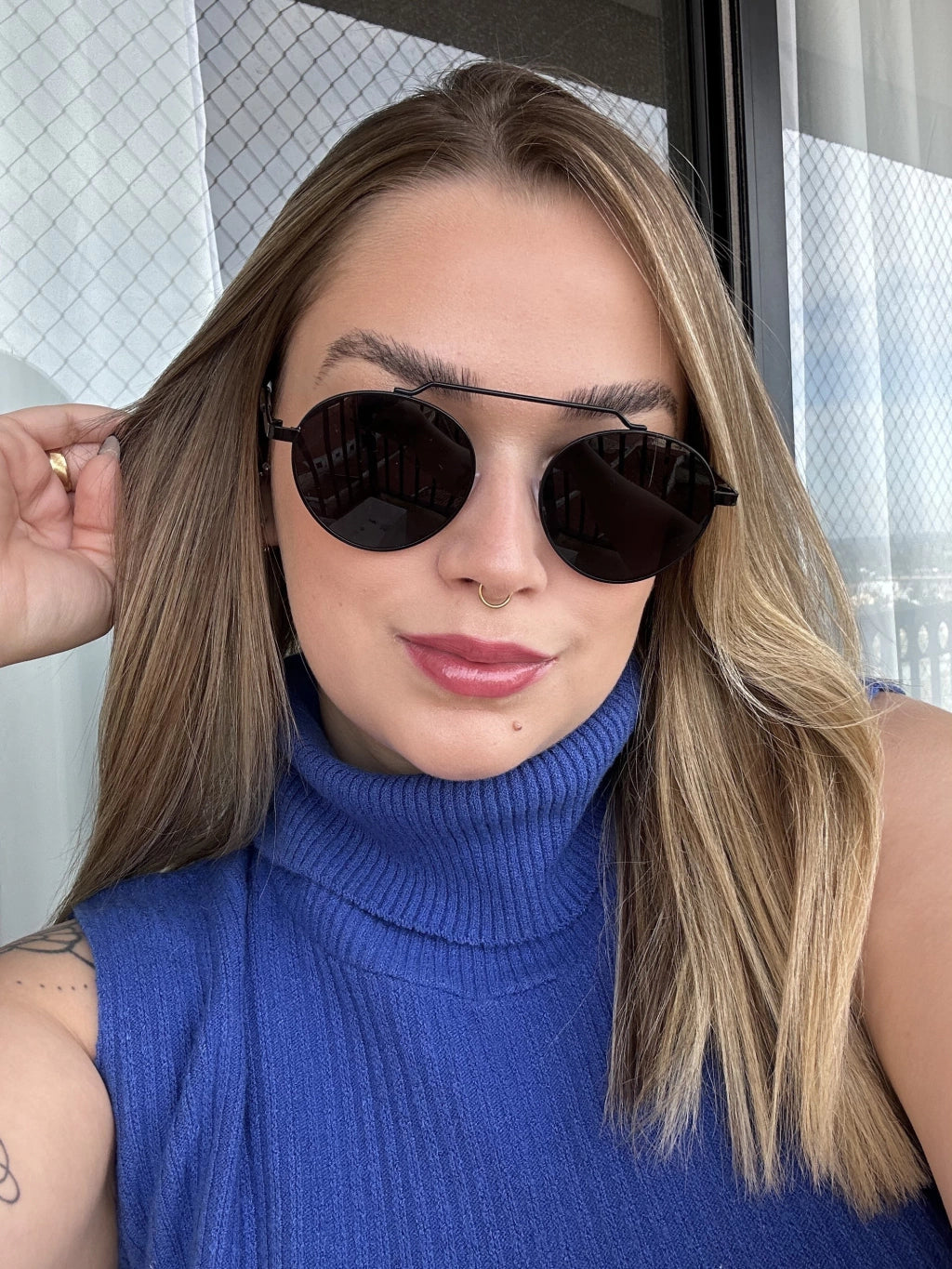 Óculos de Sol Redondo Blogueira Marina 2.0 - Preto - Metal